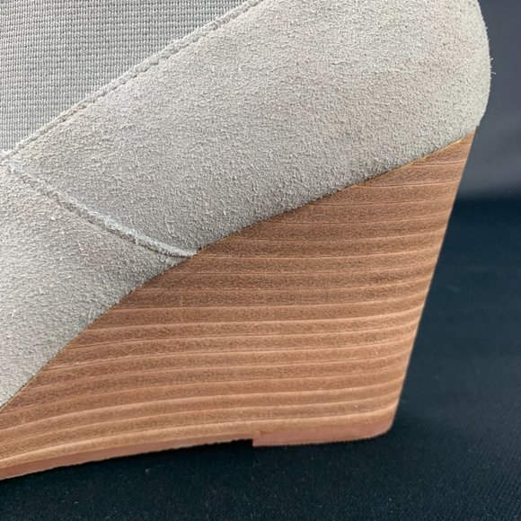 CASLON Willa Oatmeal‎ Gray Suede Chelsea Wedge Booties NWOB - Picture 8 of 11